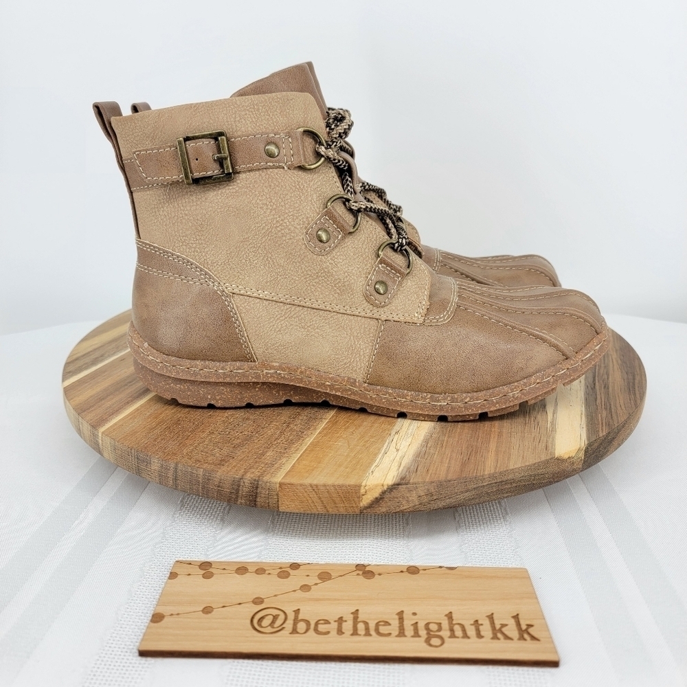 B.O.C. Women's Aspen Boot Size: 8